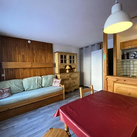 Neves - Location: Pour 4 Personnes Dans Un Quartier Anime דירה *