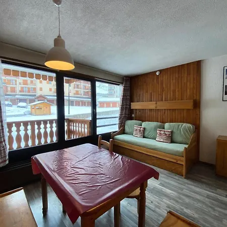 Neves - Location: Pour 4 Personnes Dans Un Quartier Anime Val Thorens