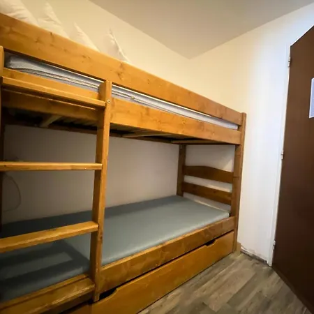 Neves - Location: Pour 4 Personnes Dans Un Quartier Anime 발토랑스